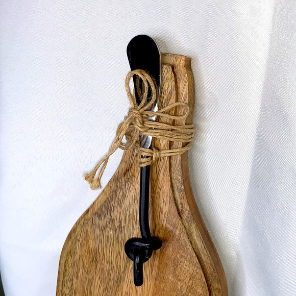 Home Essentials and Beyond “Wine a Little Laugh a Lot” cheese board & spreader - Picture 2 of 8